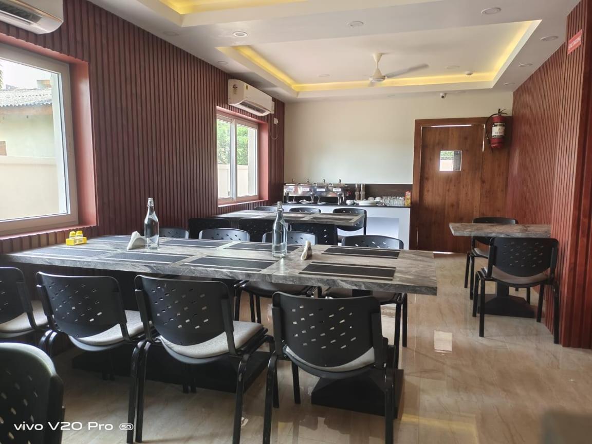 The Northern Lights Hotel Port Blair Esterno foto