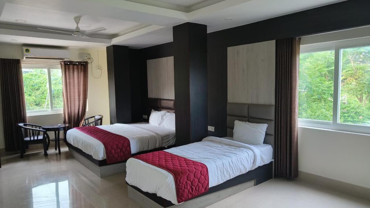 The Northern Lights Hotel Port Blair Esterno foto